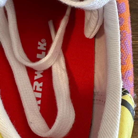 Airwalk Women’s Alya-J Black Multicolor Retro Sneaker NWT Various Sizes - Picture 8 of 10